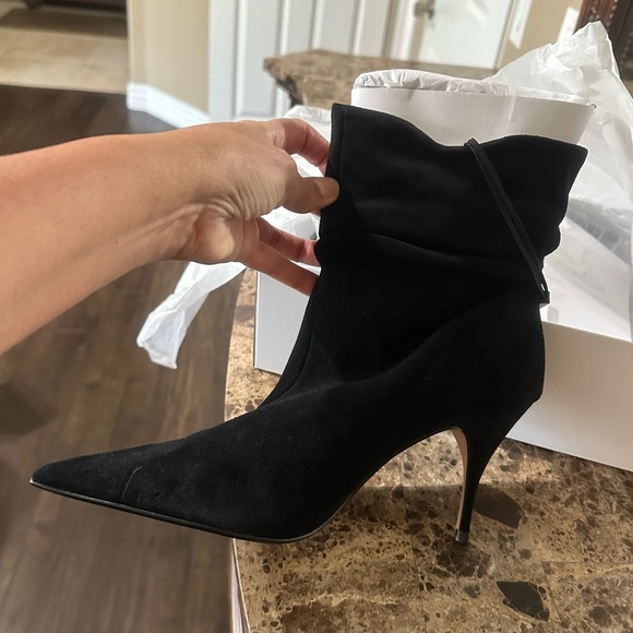 NWT Express black suede ankle boots in box - Picture 4 of 13